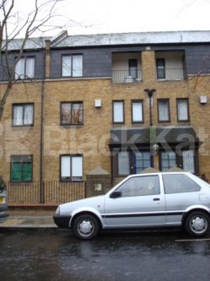 			New instruction, 2 Bedroom, 1 bath, 1 reception Flat			 St Ervans Road, PORTABELLO ROAD W11